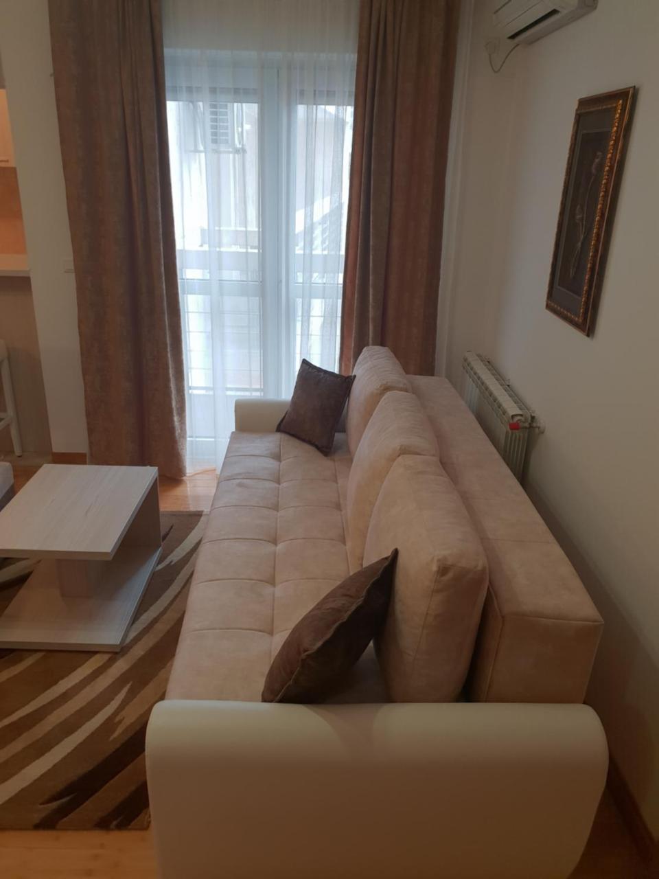 Apartman Kej Free Parking คราลเยโว ภายนอก รูปภาพ